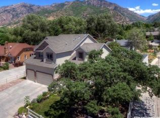 7487 S Magic Hills Dr, Salt Lake City, UT 84121