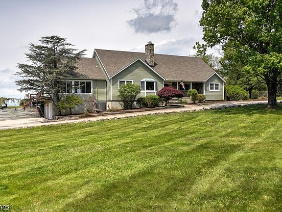 2nd image of 67 Kimble Ln