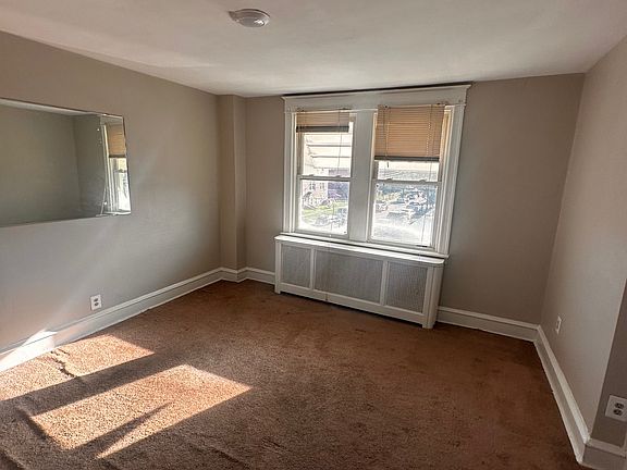 2nd image of 3500 Vista St Floor 2