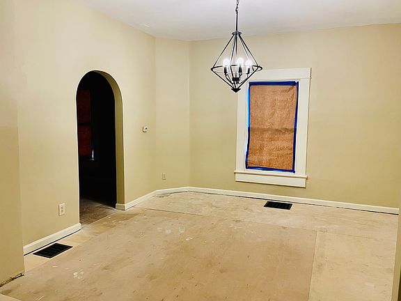 5th image of 2048 S Pennsylvania St