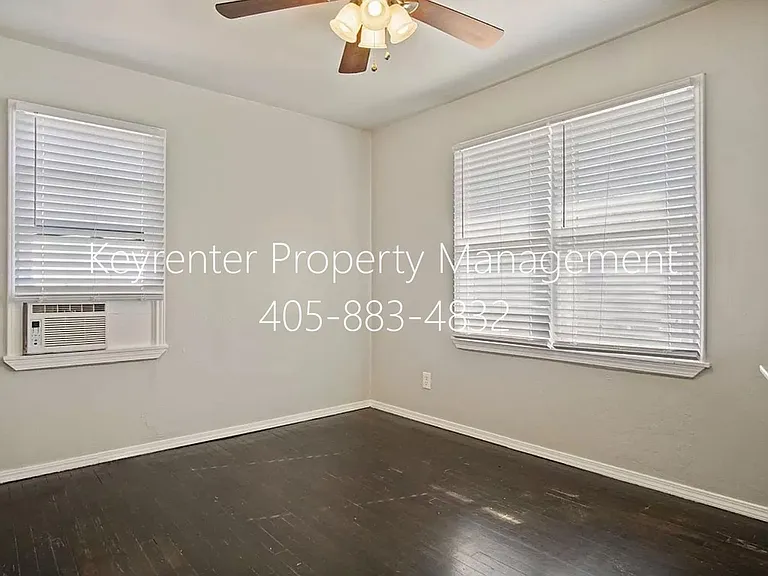 3937 SW 27th Pl — Photo 13