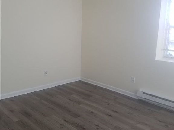 5th image of 54 Elmwood Park #1F