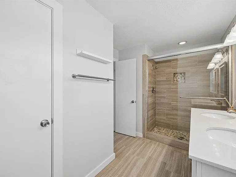 2623 Heatherwood Dr — Photo 19