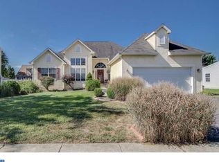 111 Weathervane Dr, Mount Royal, NJ 08061