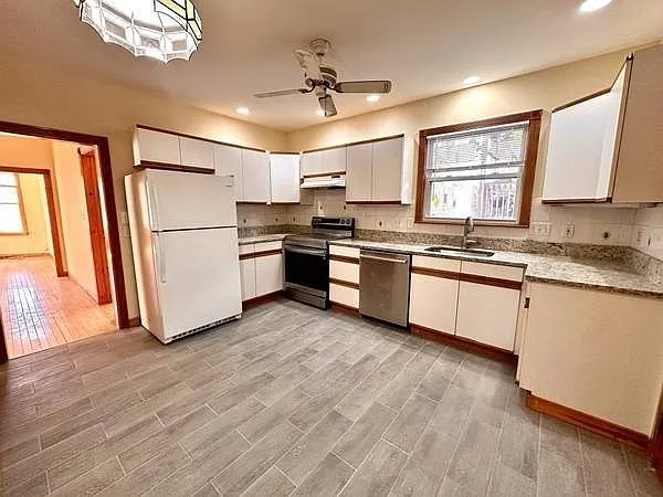 8 Berkeley St #2