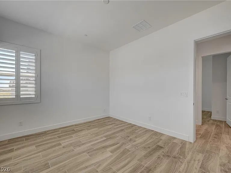 11803 Giroma Ave — Photo 33