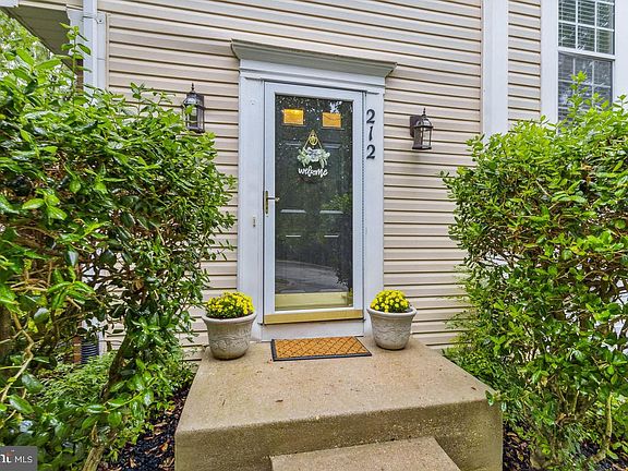 2nd image of 212 Kirbys Landing Ct #36