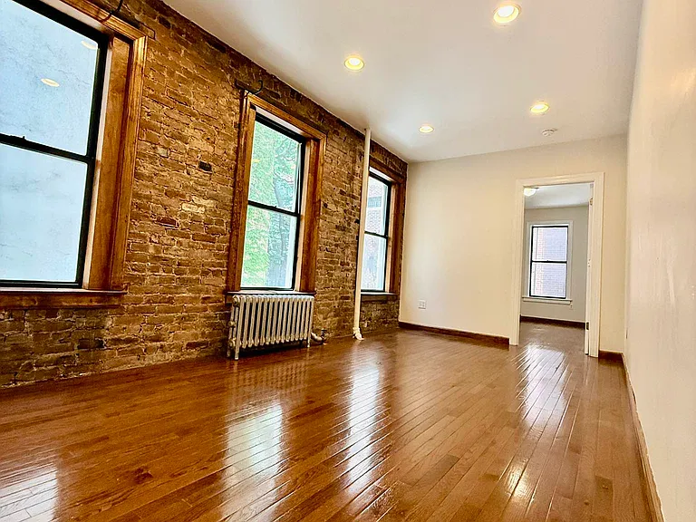 215 E 76th St #2A — Photo 10