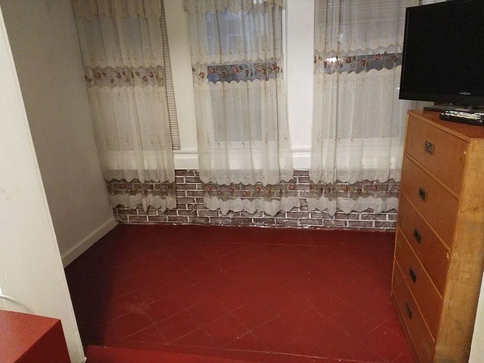 1st image of 88-50 162nd St #1