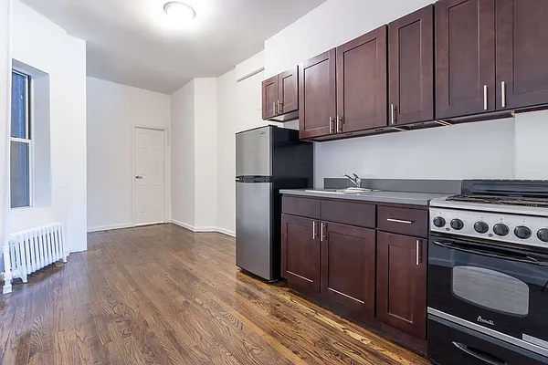 Rented by Bold New York | media 5