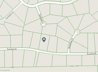 16 Sunrise Dr, Henryville, PA 18332