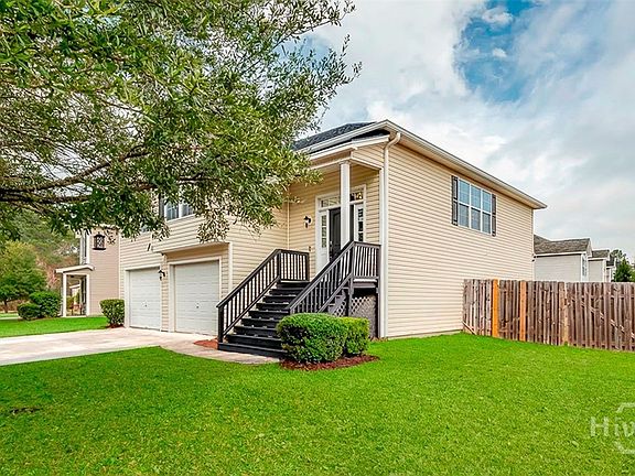 3rd image of 1 Raintree Way