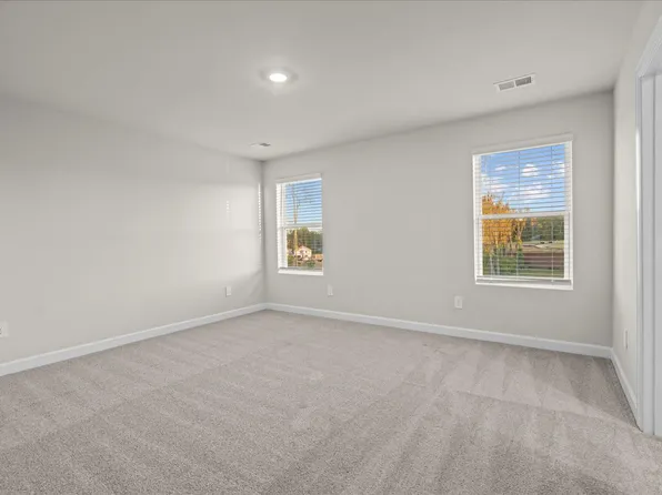 560 Crowder Pl, Piedmont, SC 29673