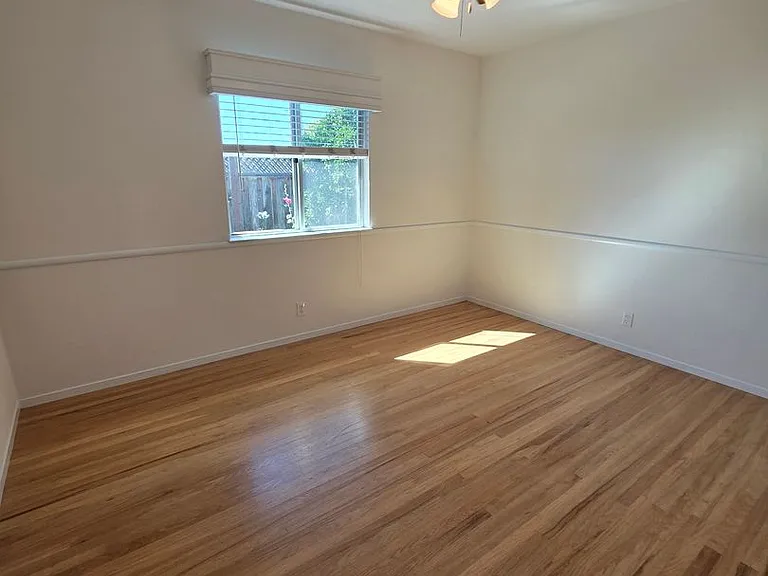 4001 Roland Dr — Photo 35
