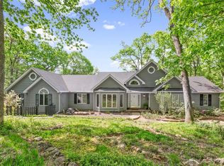 14 Greenview Dr, Defiance, MO 63341