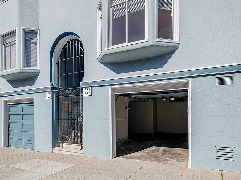 1586 Chestnut St — Photo 20