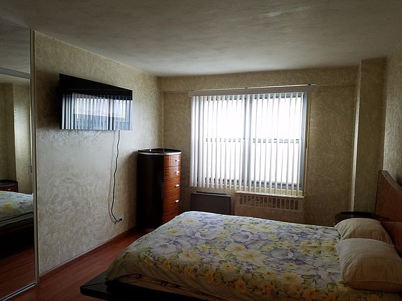 2nd image of 501B Surf Ave APT 3N