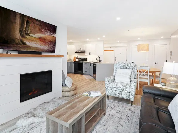1320 Henry Rd #212, Courtenay, BC V0P 1N0