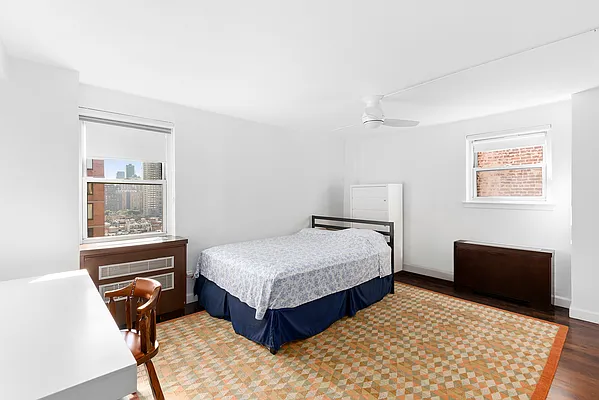 Sold by Compass | media 7