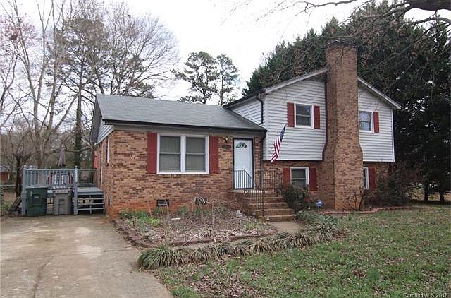 1st image of 2610 Pine Forest Dr