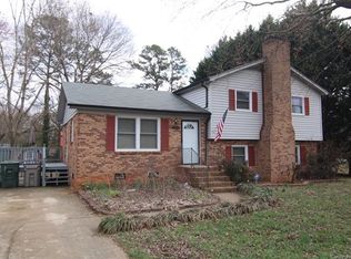 2610 Pine Forest Dr, Gastonia, NC 28056
