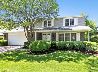 3128 N Windsor Dr, Arlington Heights, IL 60004