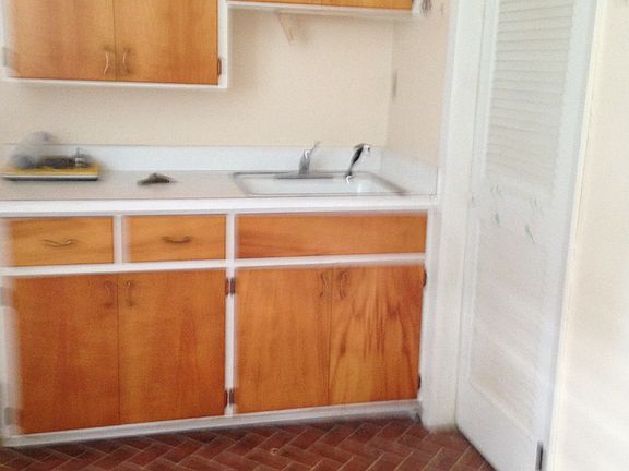 5th image of 556 24th St