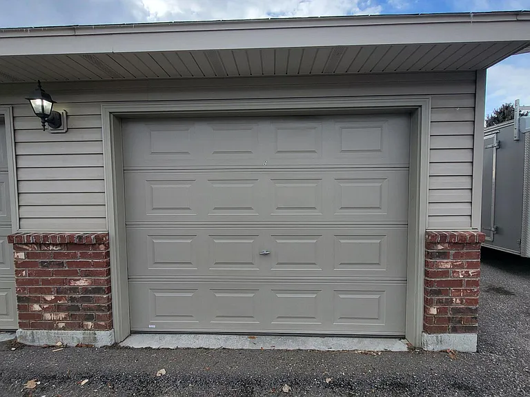 184 Stockham Blvd #D — Photo 8