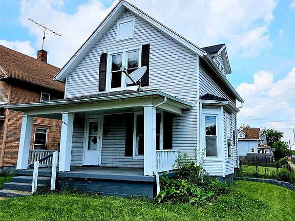 2nd image of 550 E Rose St
