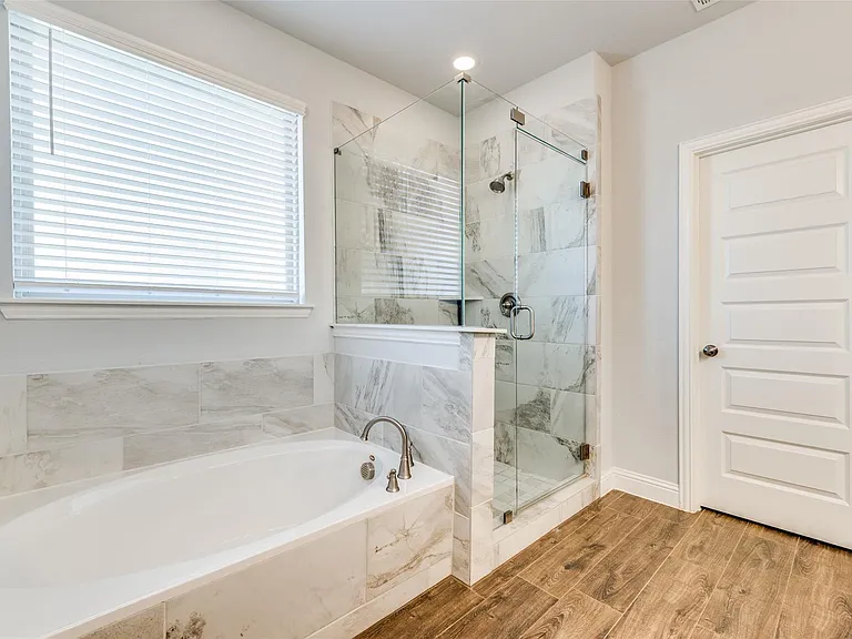 5490 Peregrine Ln — Photo 11