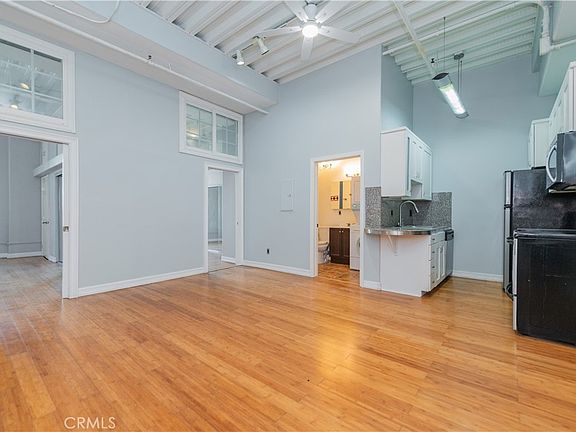 5th image of 312 W 5th St APT 304