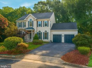 3901 Leaf Lawn Ln, Woodbridge, VA 22192