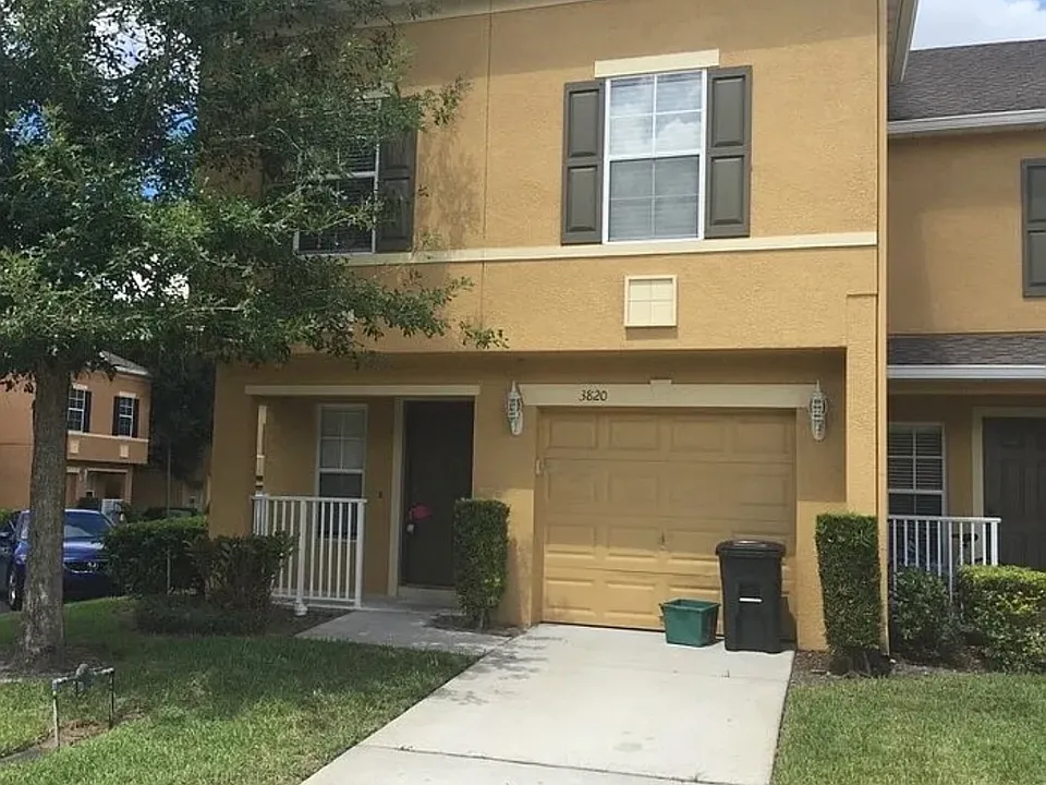 3820 Silverbell Loop