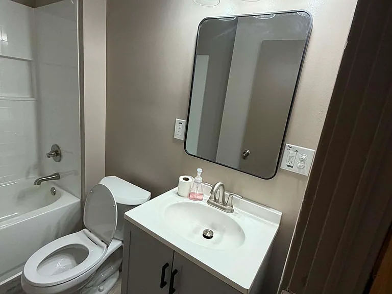 815-817 E Madison Ave #815 — Photo 7