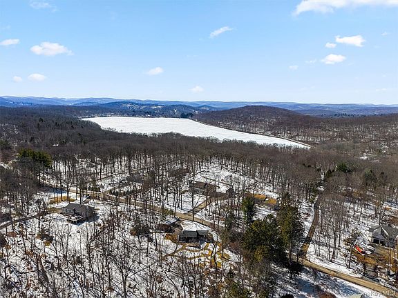 4th image of 208 Ressique Road