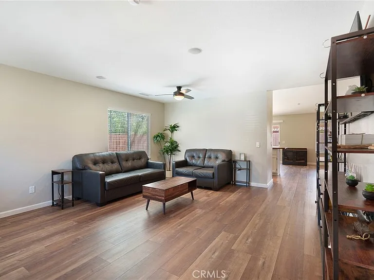 25349 Silverwood Ln — Photo 7