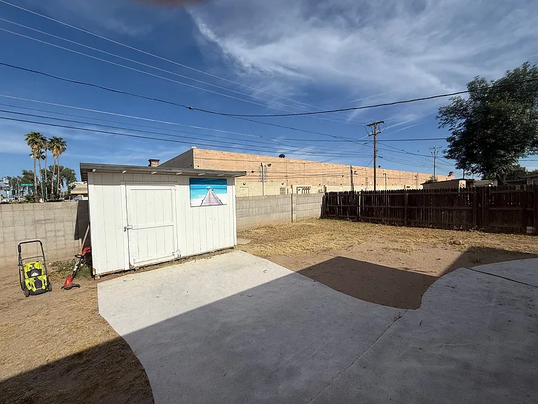 12453 N 29th Ave — Photo 13