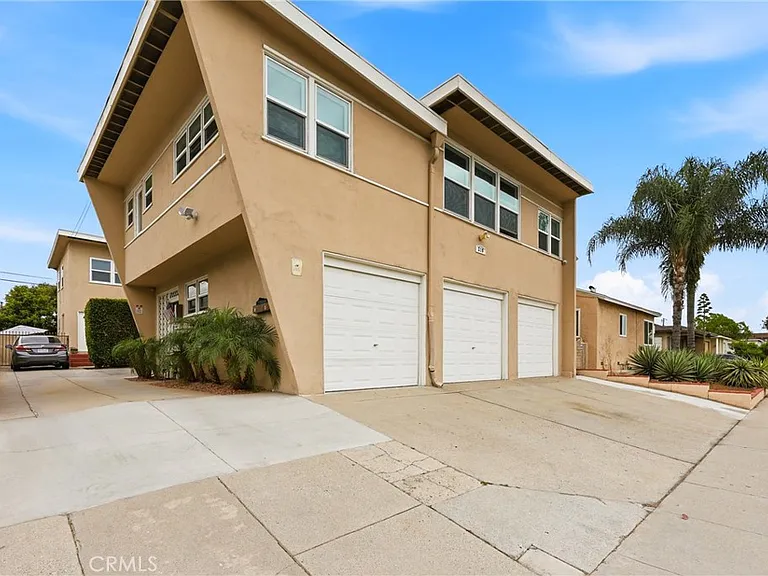 219 W Riggin St #C — Photo 3