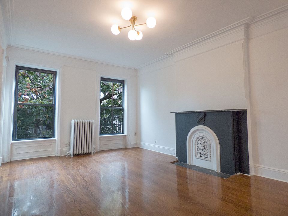 1st image of 172 Hancock St APT 4
