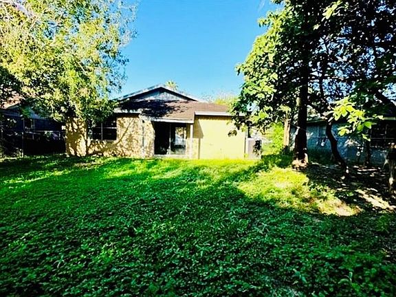 4th image of 108 Tulipen Dr