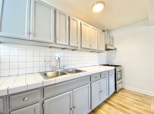 1236 Rolland Curtis Pl #90037, Los Angeles, CA 90037