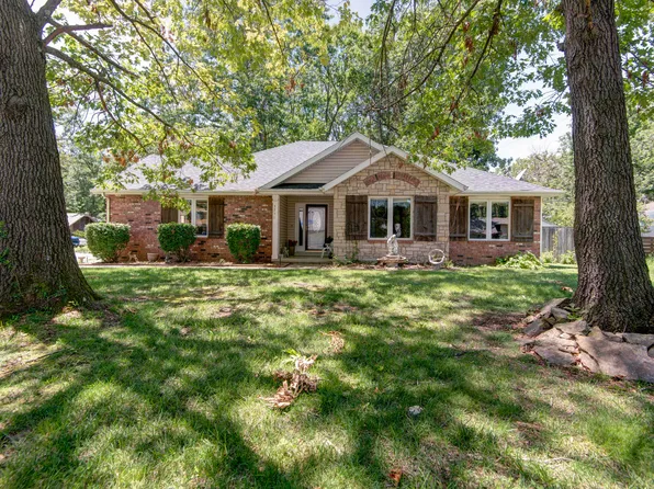 3751 N Pauls Place, Springfield, MO 65803