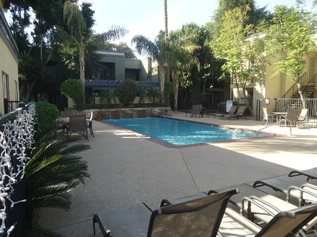 740 W Elm St #251 — Photo 8