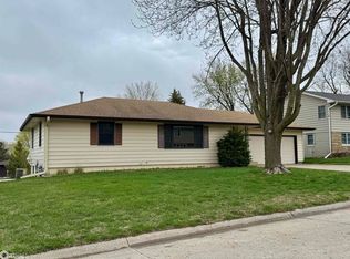 1844 Benjamin St, Carroll, IA 51401
