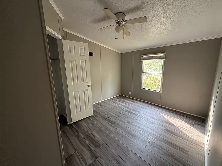 125 Middle Ave #40 — Photo 11