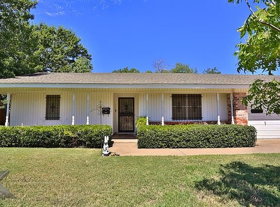 3rd image of 2518 Hollis Dr