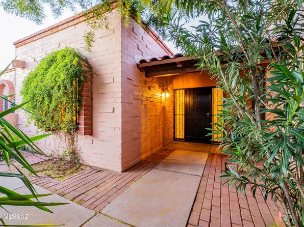 4209 E Presidio Rd, Tucson, AZ 85712