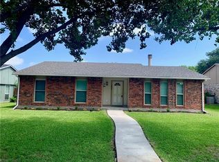 205 Boxwood Dr, Mesquite, TX 75150