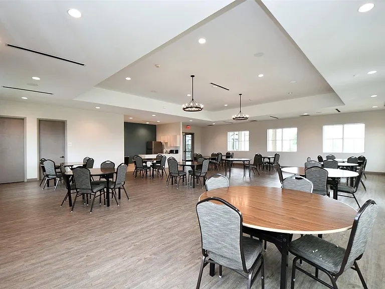 4212 Lyons Fall Dr — Photo 35