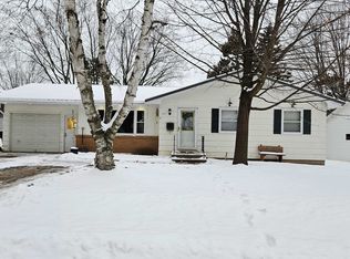 1137 S Park St, Shawano, WI 54166